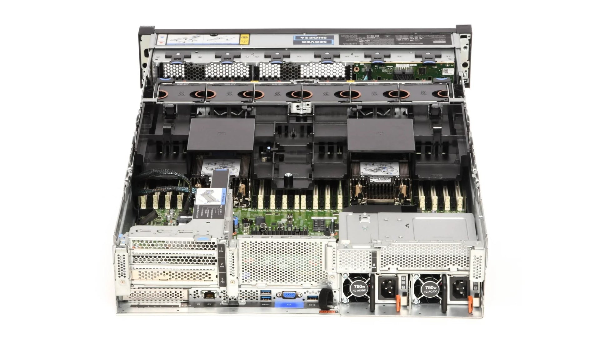 High-performance hot-swap cooling fans and airflow baffle inside SR650 V3 chassis